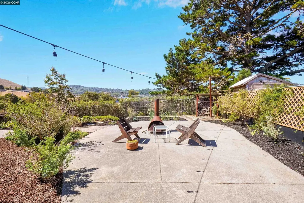 2535 Francis Drive Pinole CA 94564