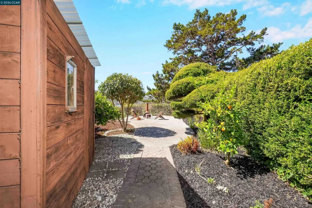 2535 Francis Drive Pinole CA 94564