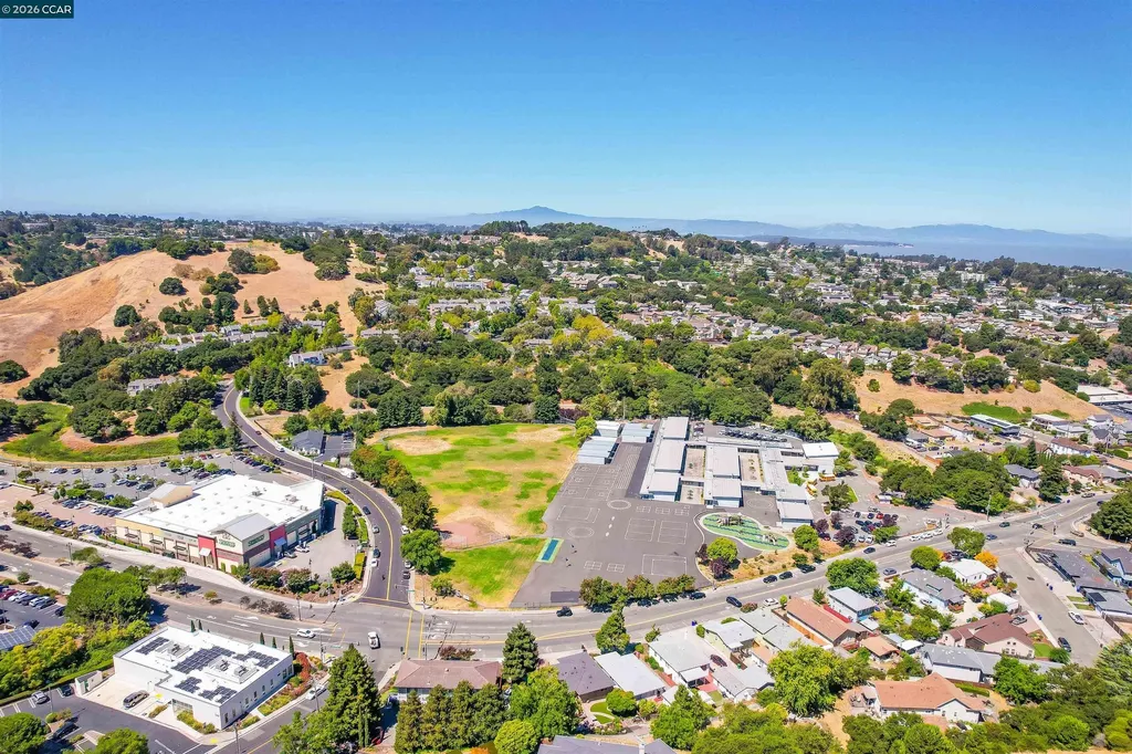 2535 Francis Drive Pinole CA 94564