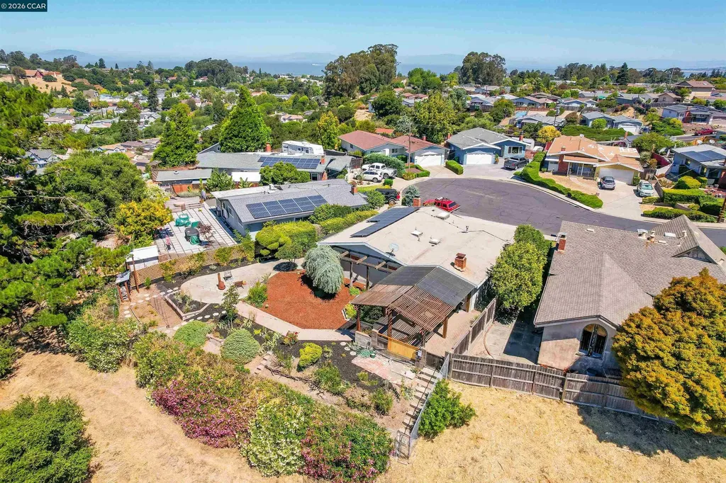 2535 Francis Drive Pinole CA 94564