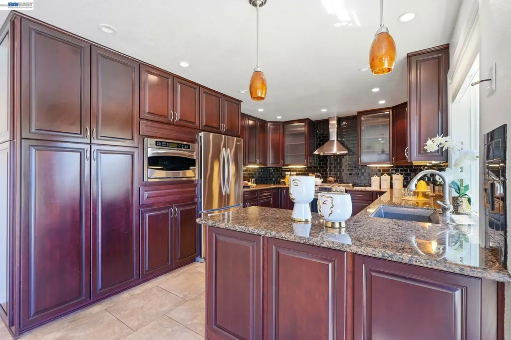883 Dover Circle Benicia CA 94510