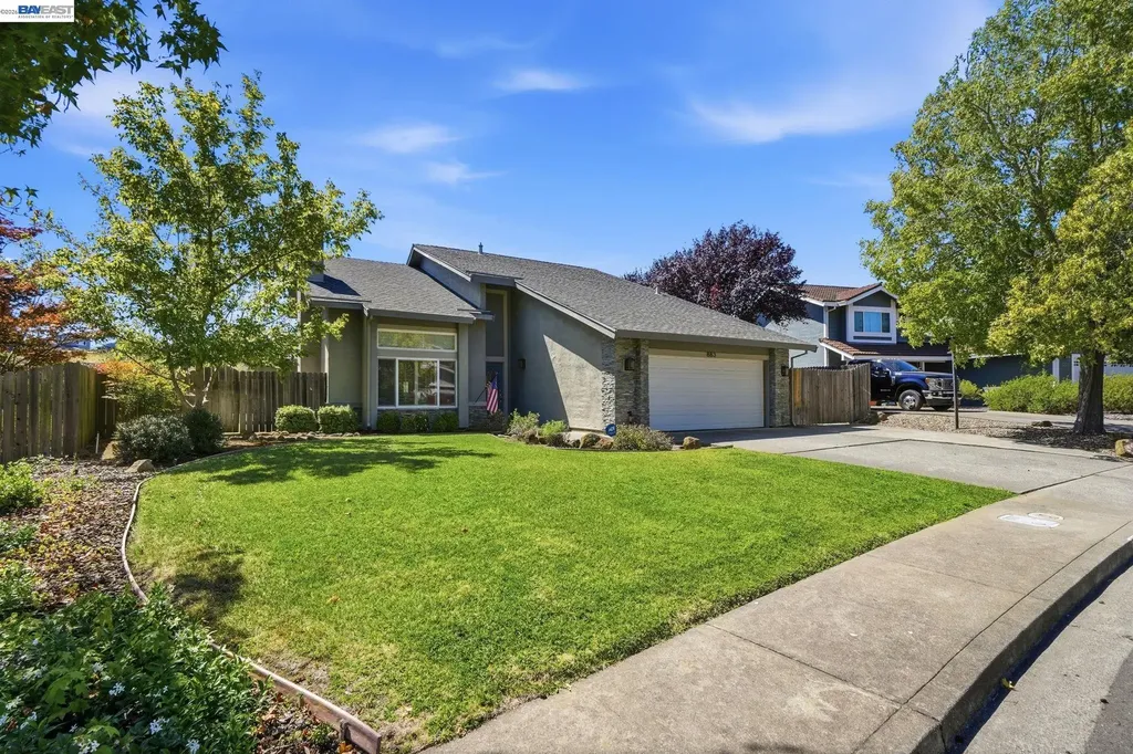 883 Dover Circle Benicia CA 94510