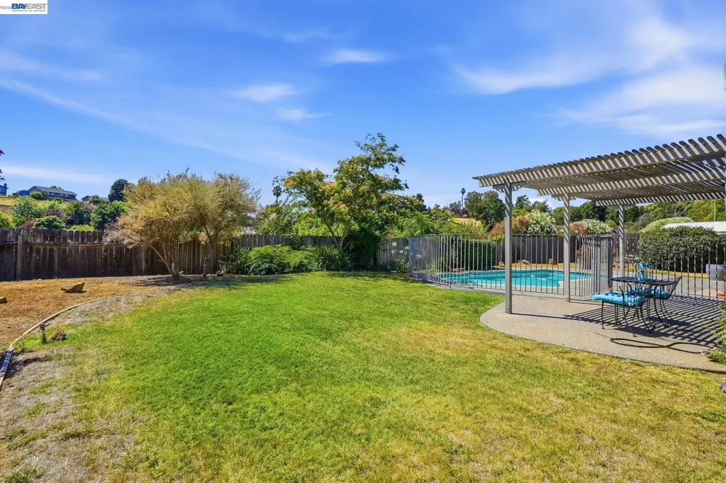 883 Dover Circle Benicia CA 94510