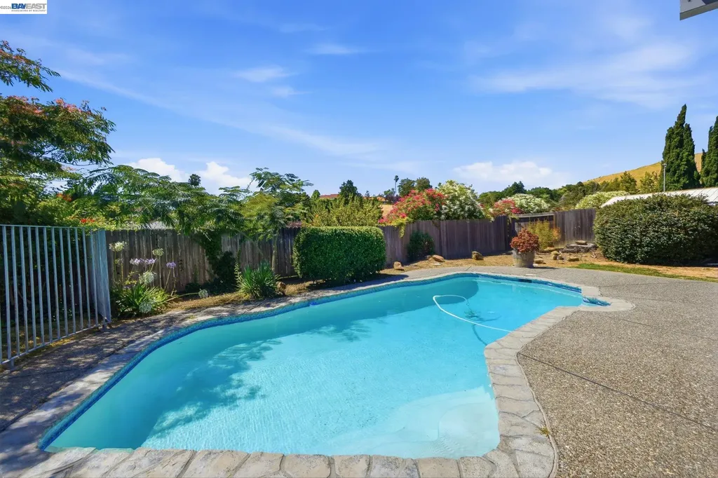883 Dover Circle Benicia CA 94510