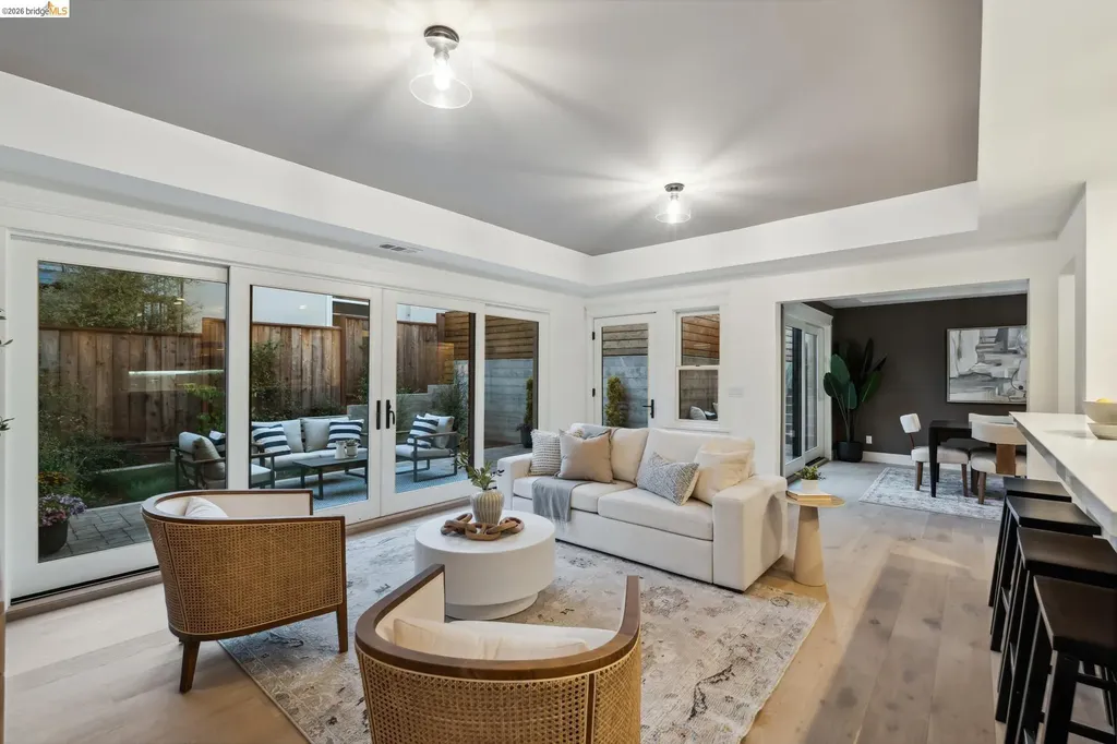 4430 Howe Street Oakland CA 94611