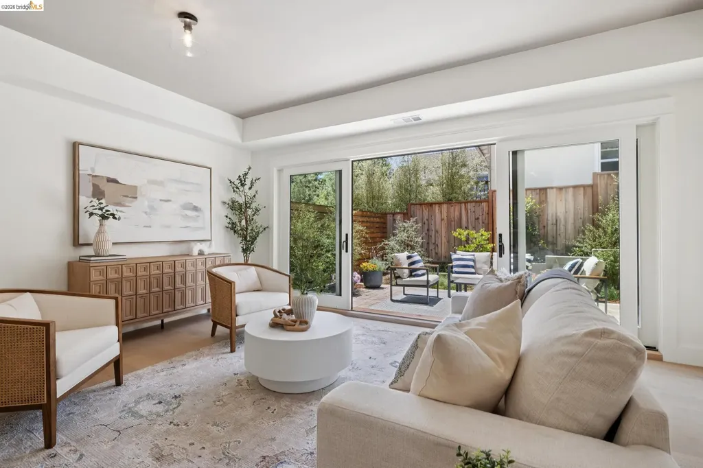 4430 Howe Street Oakland CA 94611