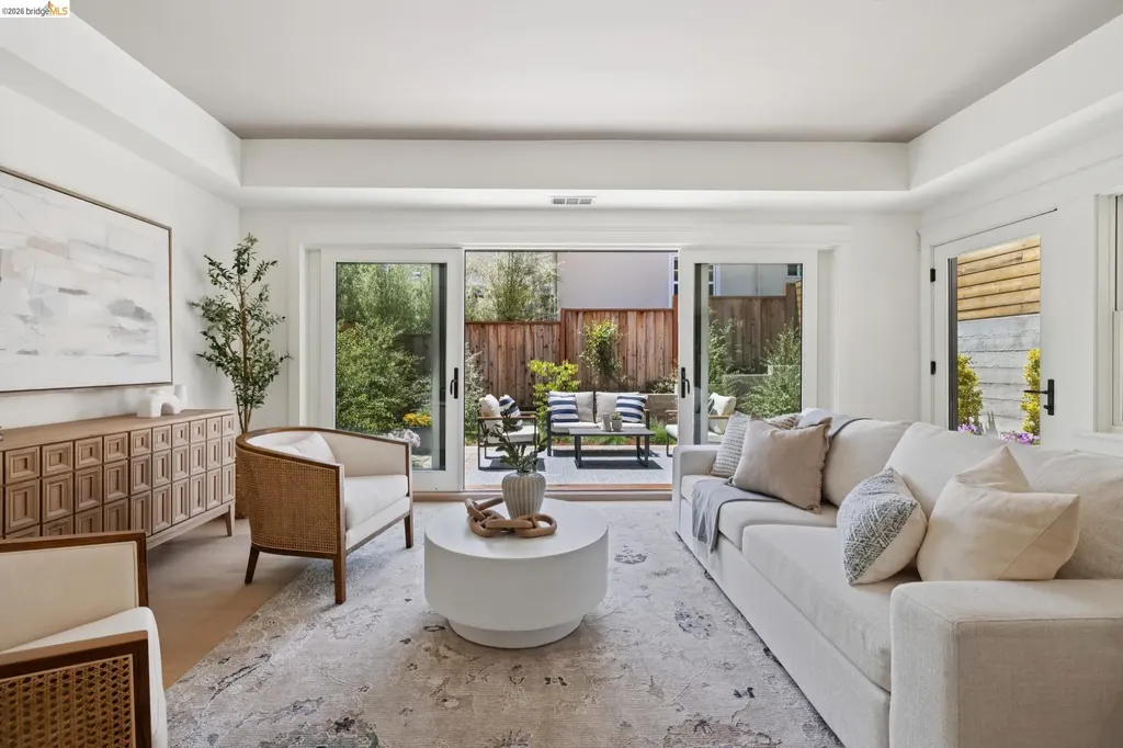 4430 Howe Street Oakland CA 94611