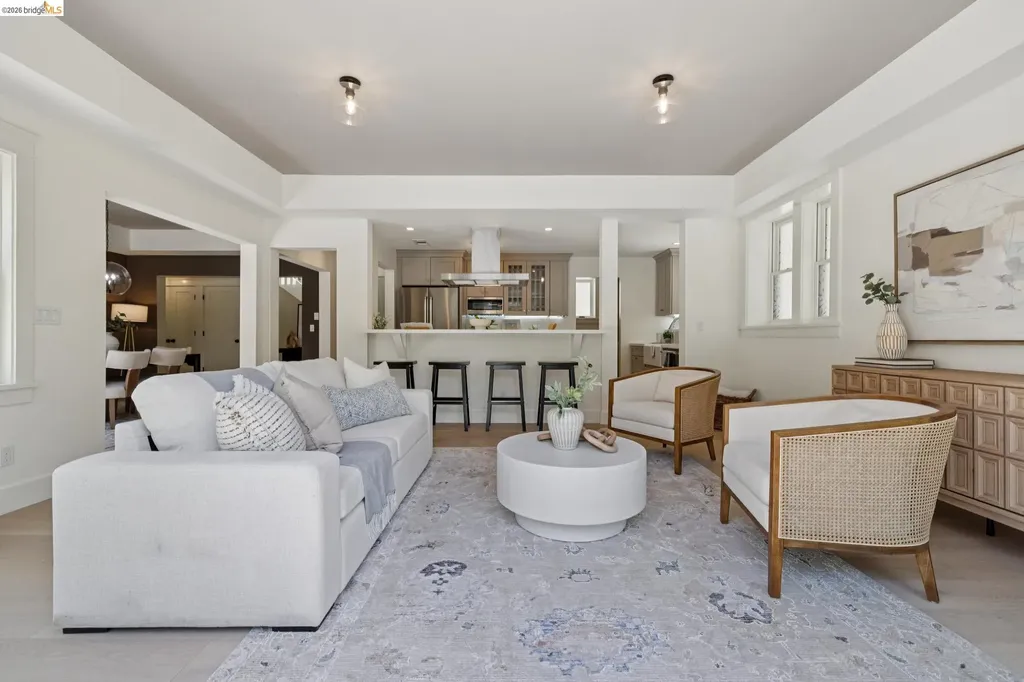 4430 Howe Street Oakland CA 94611