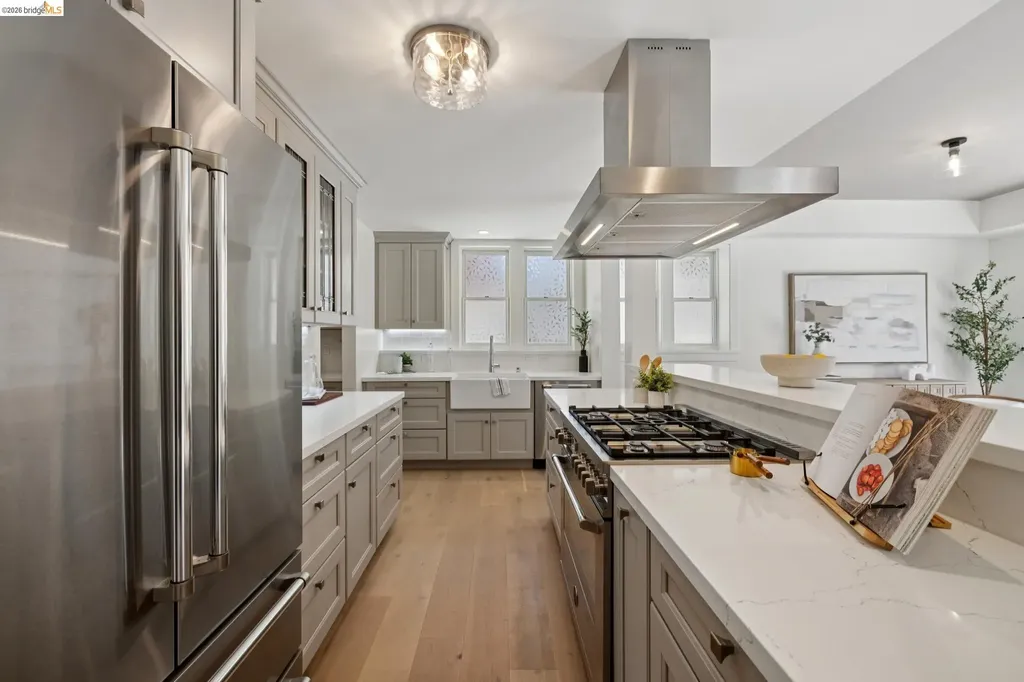 4430 Howe Street Oakland CA 94611