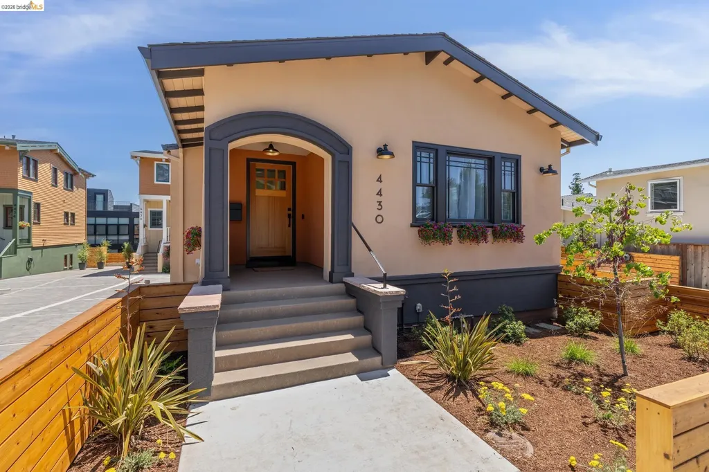 4430 Howe Street Oakland CA 94611
