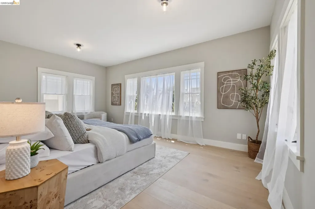 4430 Howe Street Oakland CA 94611