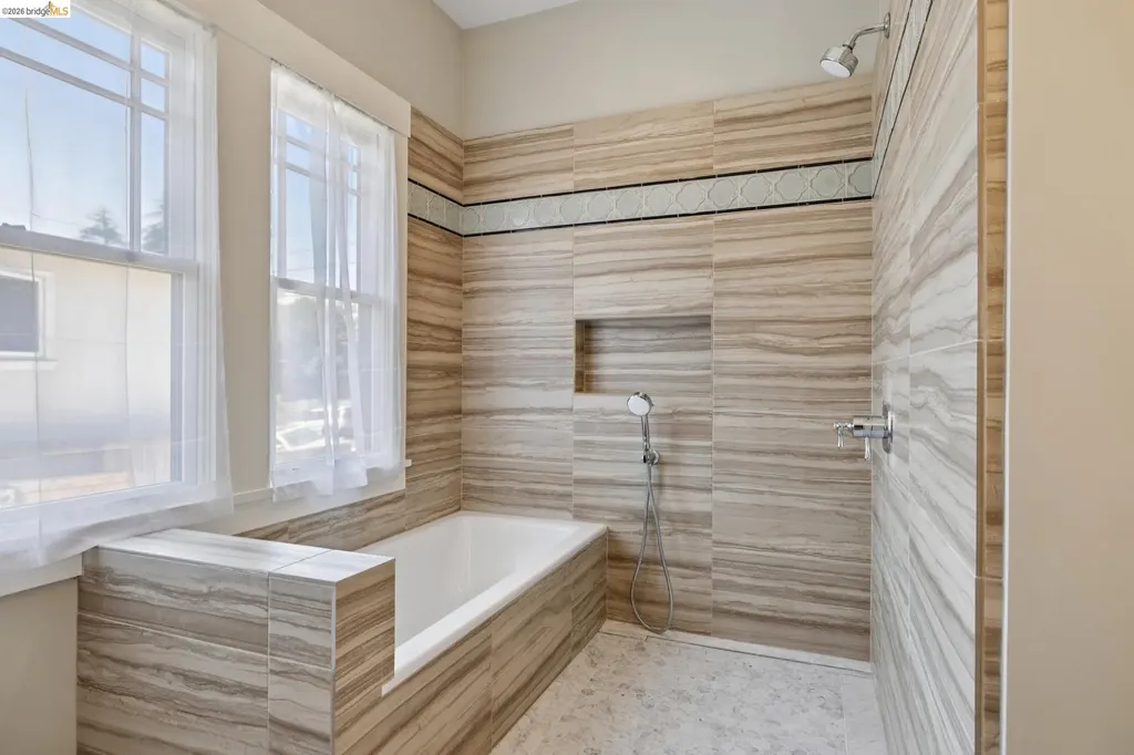 4430 Howe Street Oakland CA 94611