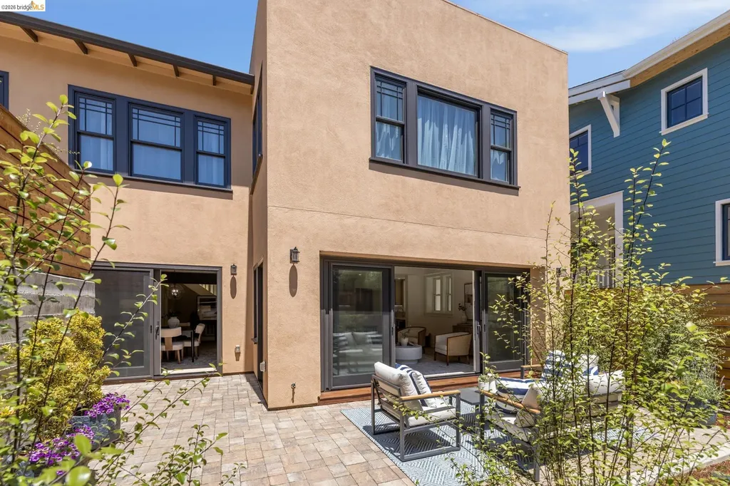 4430 Howe Street Oakland CA 94611