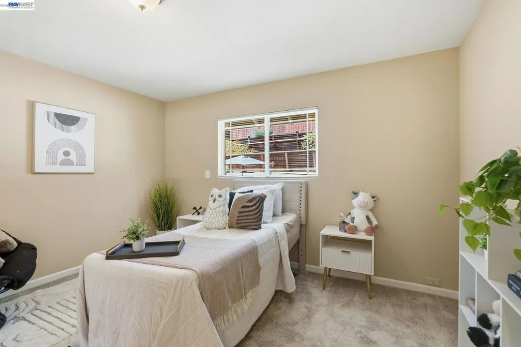 210 Amend Court El Sobrante CA 94803