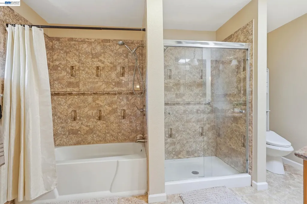 210 Amend Court El Sobrante CA 94803