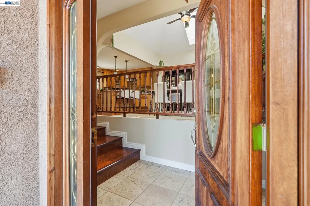 210 Amend Court El Sobrante CA 94803