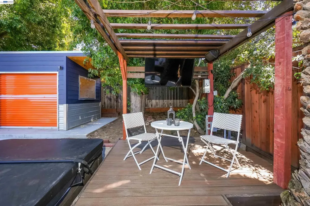25826 Bryn Mawr Avenue Hayward CA 94542