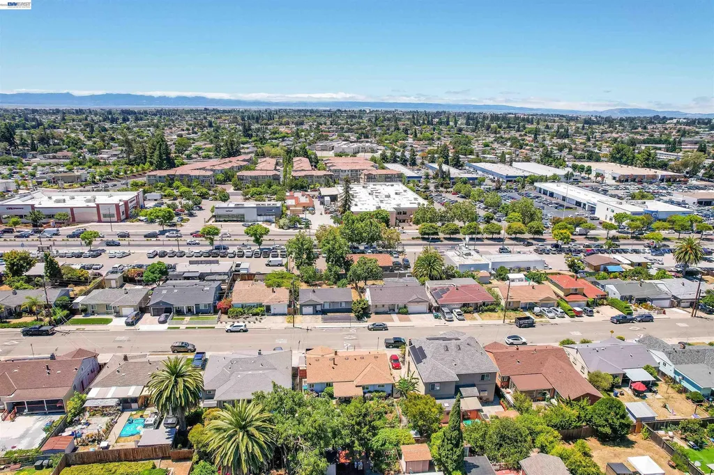 25826 Bryn Mawr Avenue Hayward CA 94542