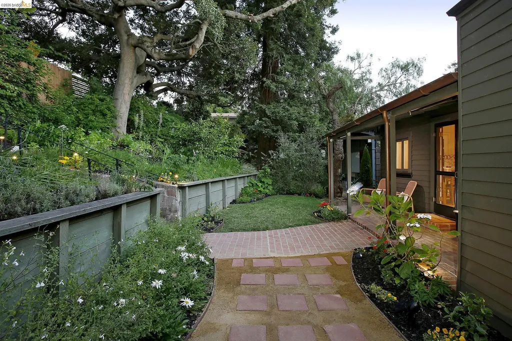 1101 Mountain Boulevard Oakland CA 94611