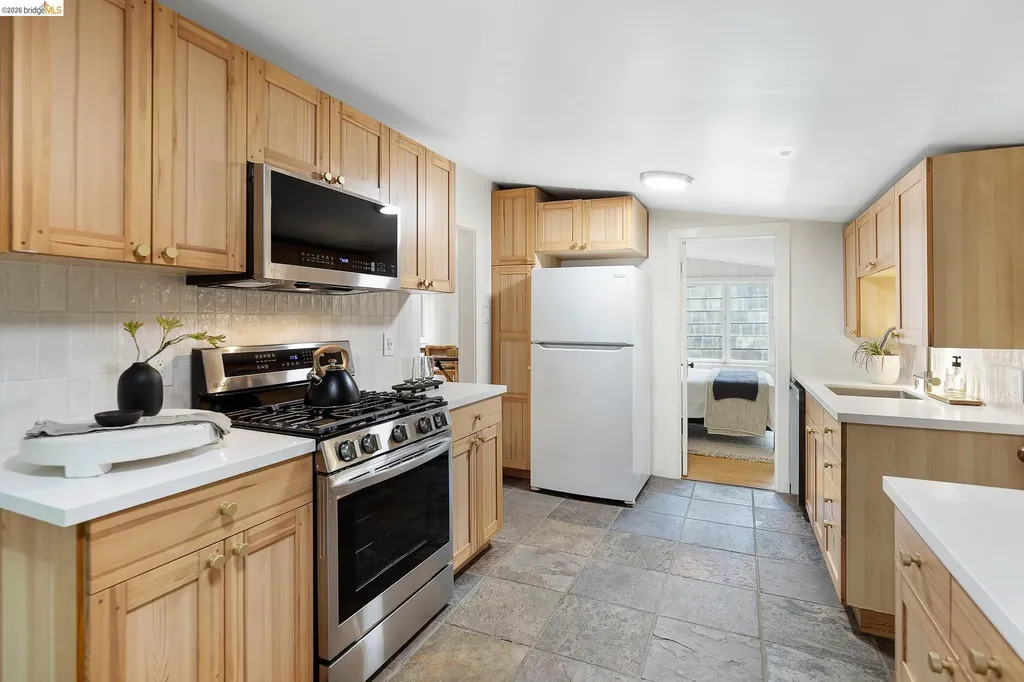 1101 Mountain Boulevard Oakland CA 94611