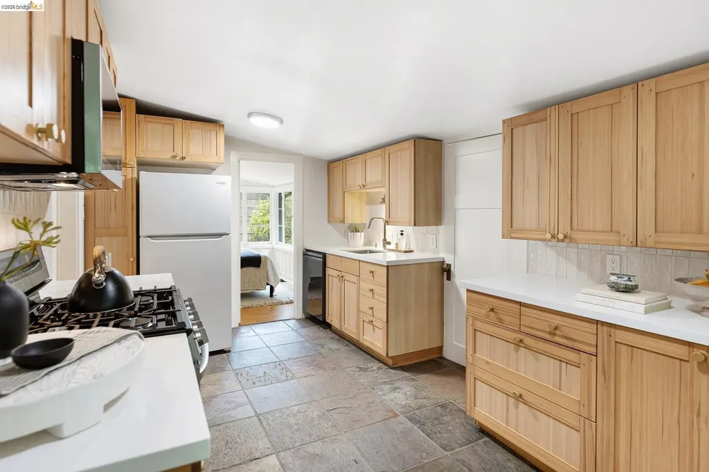 1101 Mountain Boulevard Oakland CA 94611