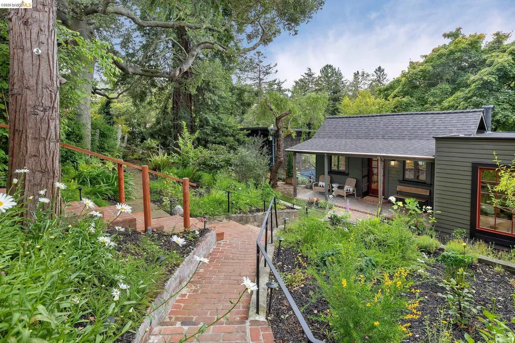 1101 Mountain Boulevard Oakland CA 94611