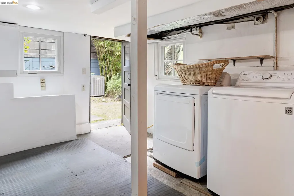 1101 Mountain Boulevard Oakland CA 94611