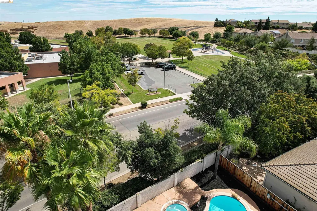 2017 Tioga Pass Way Antioch CA 94531