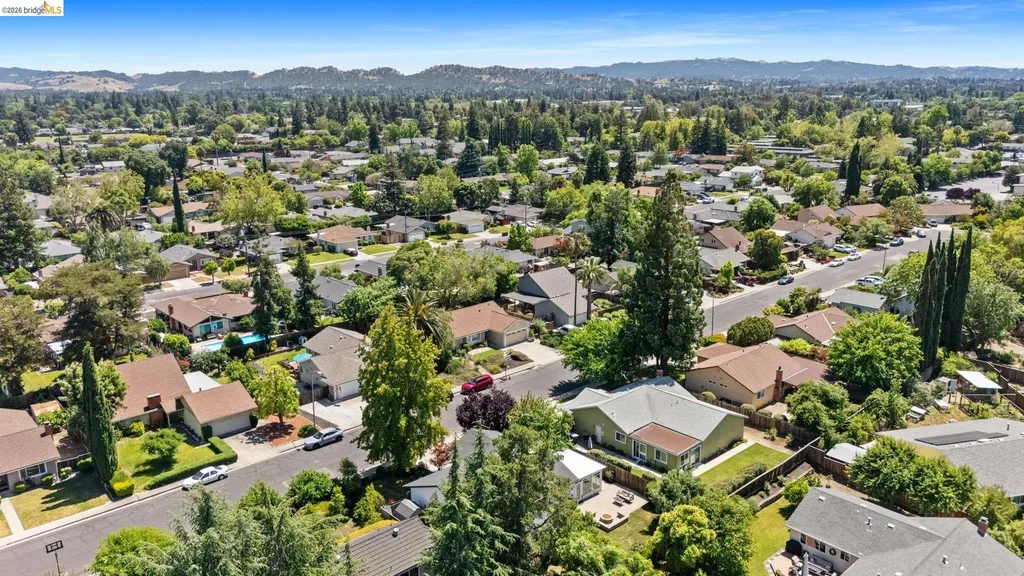 2715 Lyon Circle Concord CA 94518