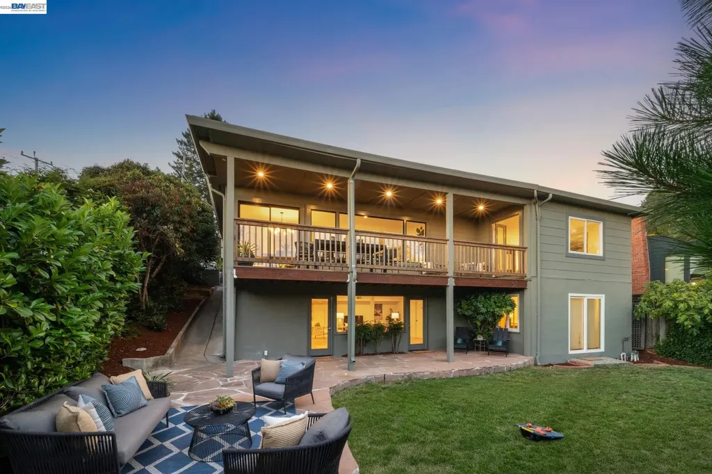 6957 Armour Drive Oakland CA 94611