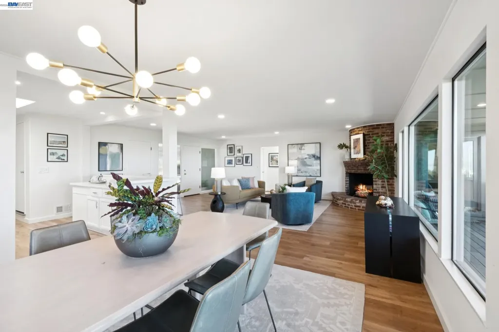 6957 Armour Drive Oakland CA 94611