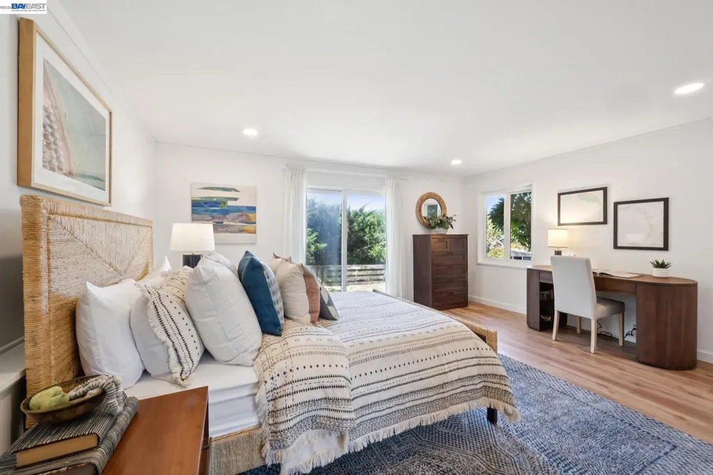 6957 Armour Drive Oakland CA 94611