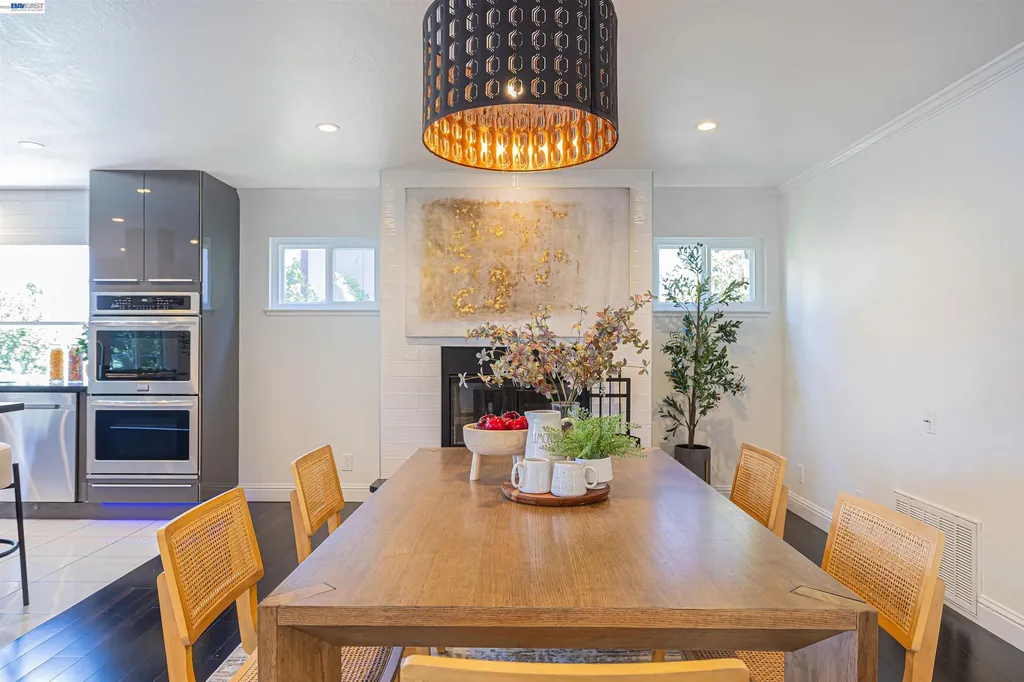 3060 Todd Court Castro Valley CA 94546