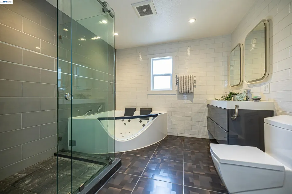 3060 Todd Court Castro Valley CA 94546