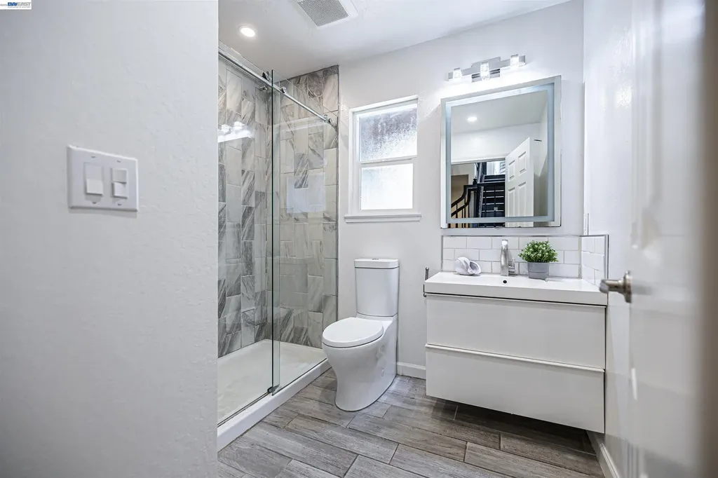 3060 Todd Court Castro Valley CA 94546