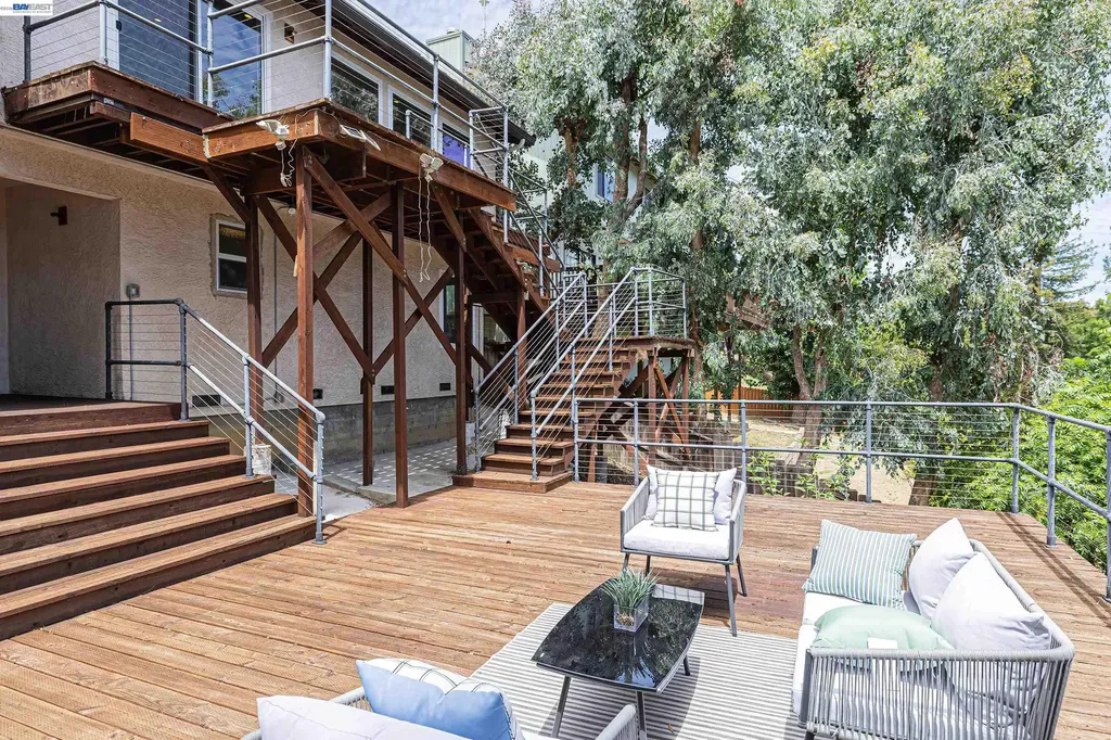 3060 Todd Court Castro Valley CA 94546