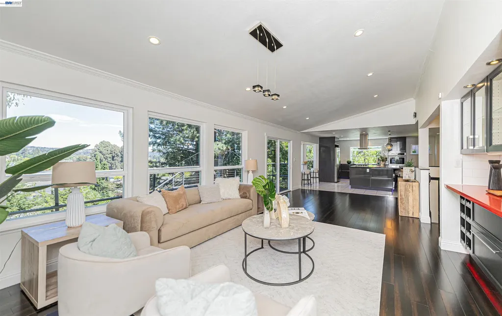 3060 Todd Court Castro Valley CA 94546