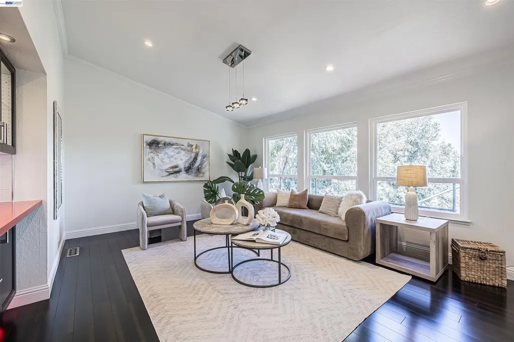 3060 Todd Court Castro Valley CA 94546