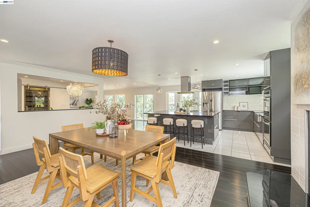 3060 Todd Court Castro Valley CA 94546
