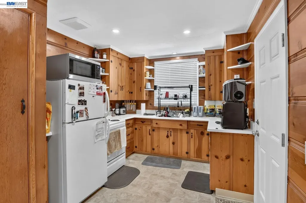 20843 Chester Street Castro Valley CA 94546