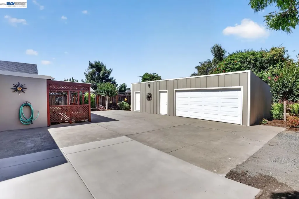 20843 Chester Street Castro Valley CA 94546