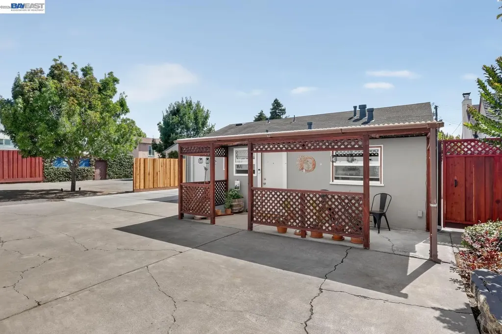 20843 Chester Street Castro Valley CA 94546