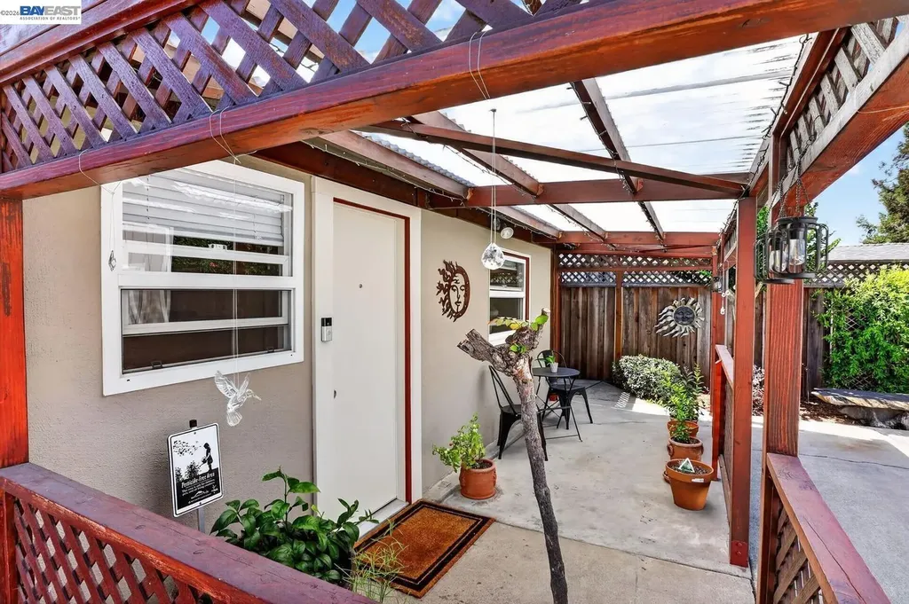 20843 Chester Street Castro Valley CA 94546