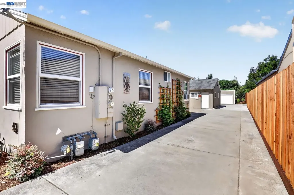 20843 Chester Street Castro Valley CA 94546