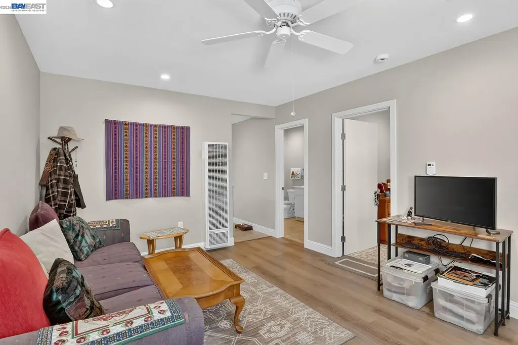 20843 Chester Street Castro Valley CA 94546