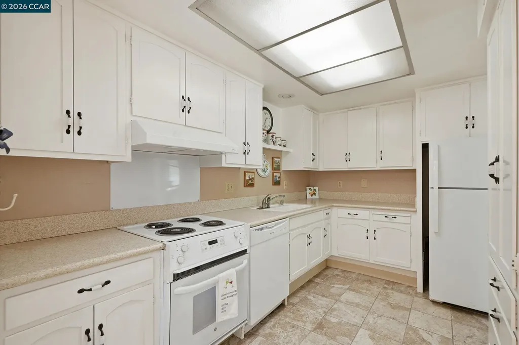 2424 Tice Creek Drive Walnut Creek CA 94595