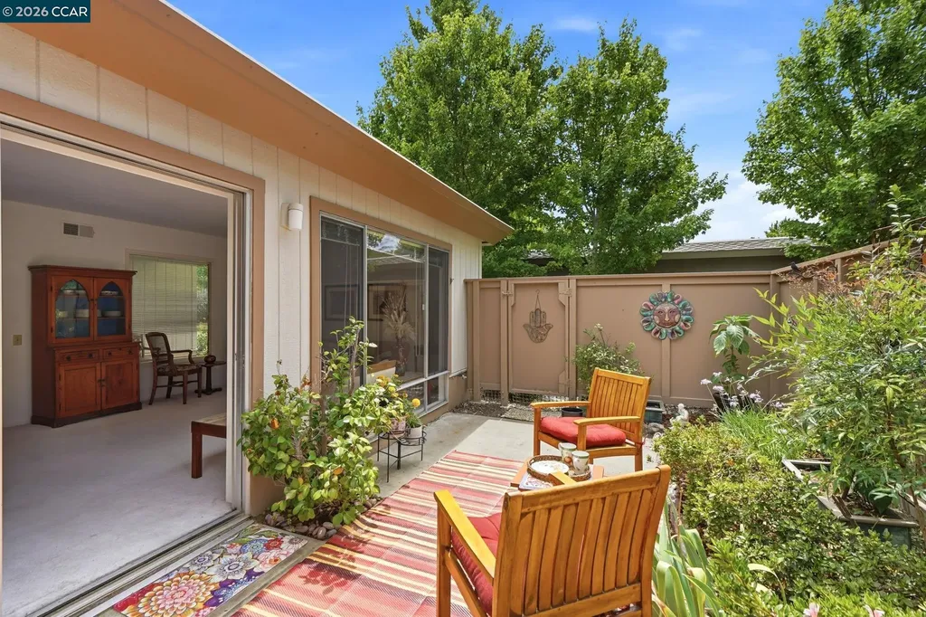2424 Tice Creek Drive Walnut Creek CA 94595