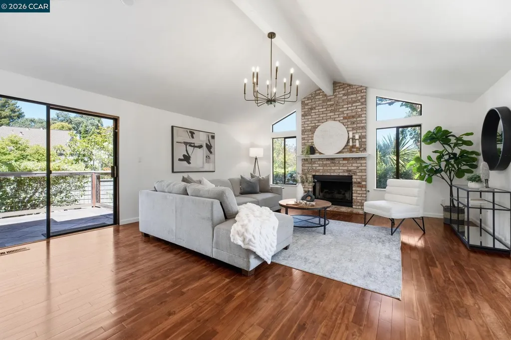 1979 Charmstone Court Walnut Creek CA 94595
