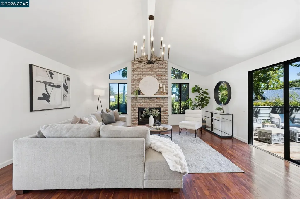 1979 Charmstone Court Walnut Creek CA 94595