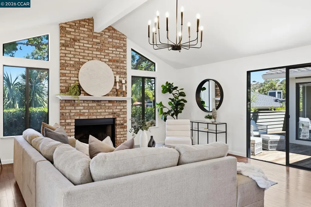 1979 Charmstone Court Walnut Creek CA 94595